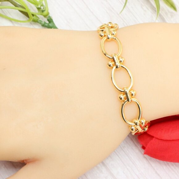 "Trendy Handmade Bracelet – A Thoughtful Gift for Girls & Women | UNVRC1611 - Picture 10 of 10